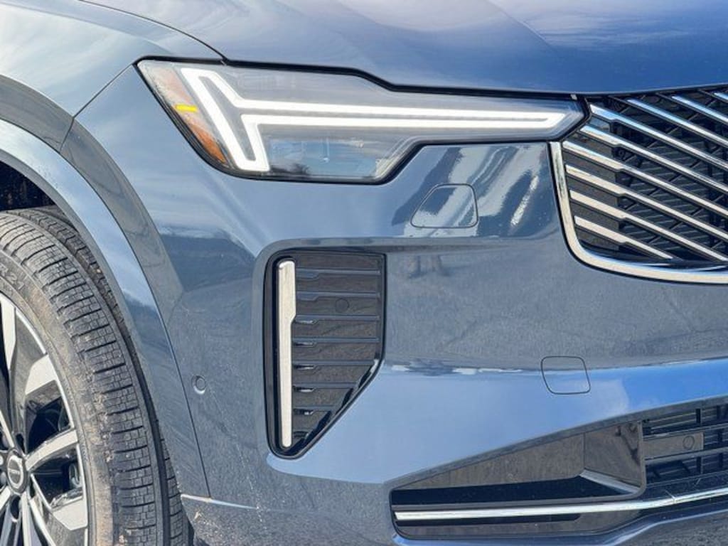 New 2026 Volvo XC90 B6 Plus 6-Seater SUV