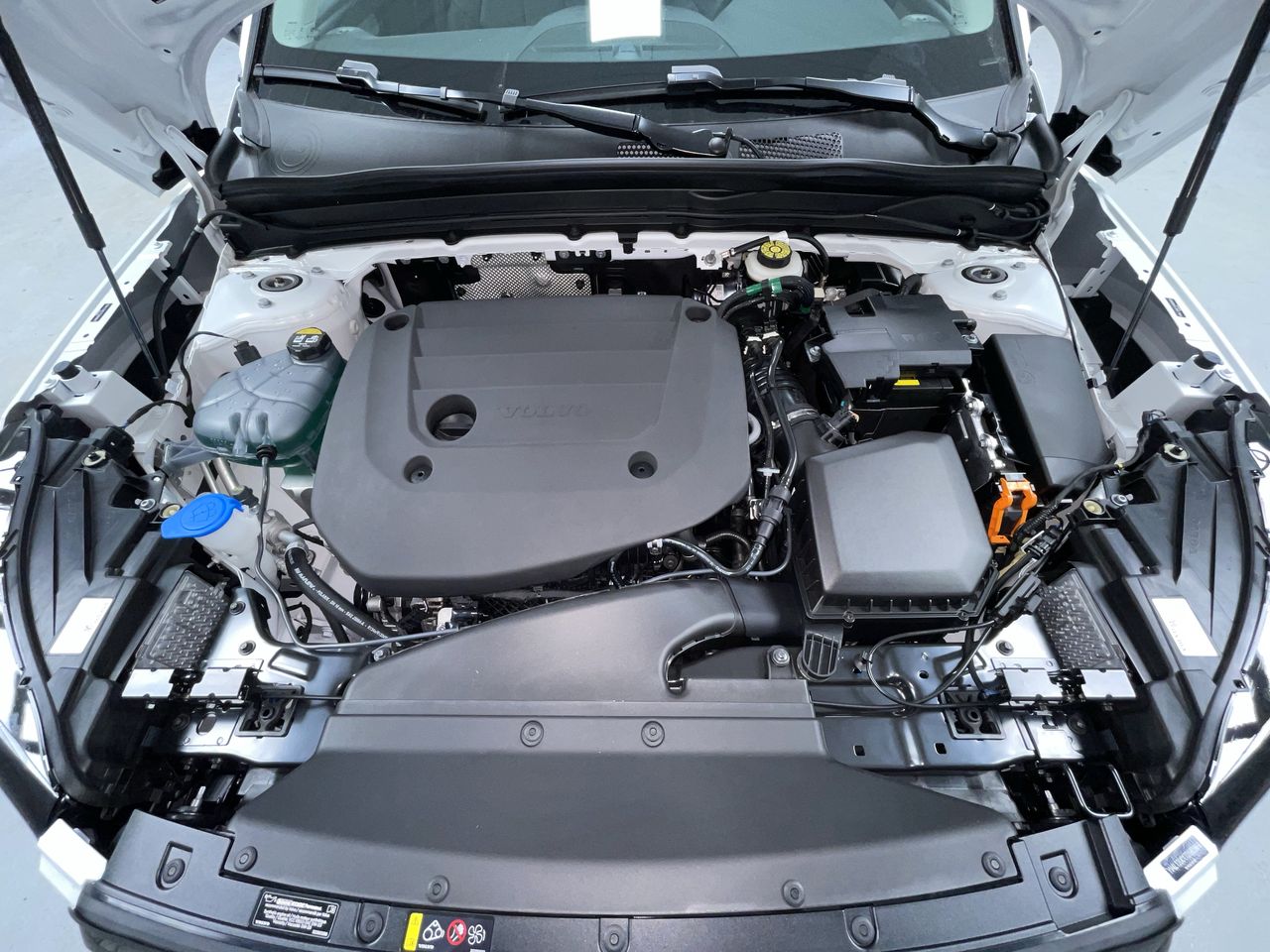 2026 Volvo XC40 Plus - Photo 26