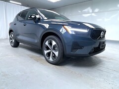 2026 Volvo XC40 B5 Core SUV