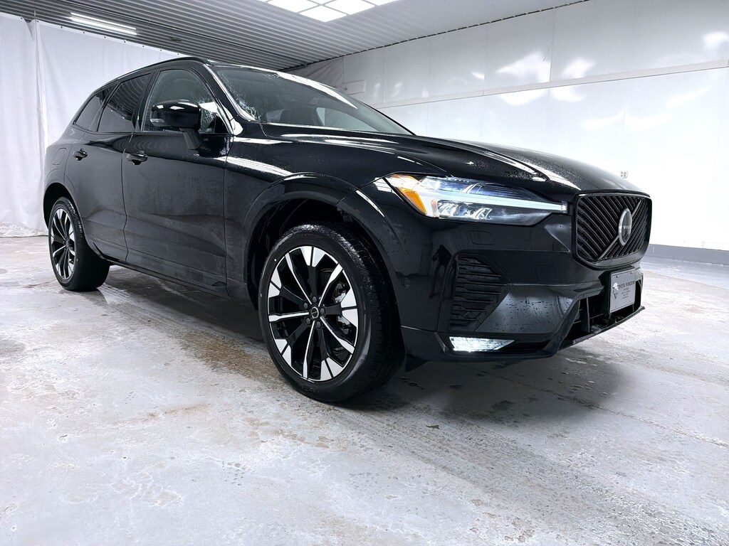 New 2026 Volvo XC60 B5 Plus SUV
