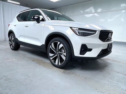 2026 Volvo XC40 B5 Ultra SUV