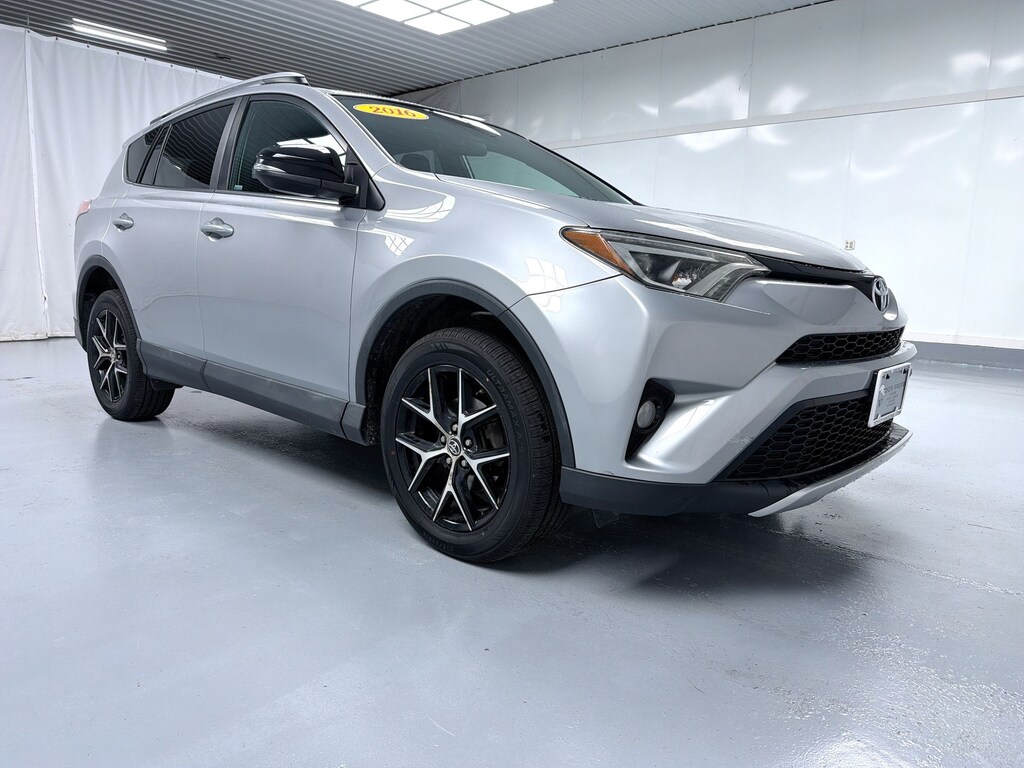 Used 2016 Toyota RAV4 SE SUV