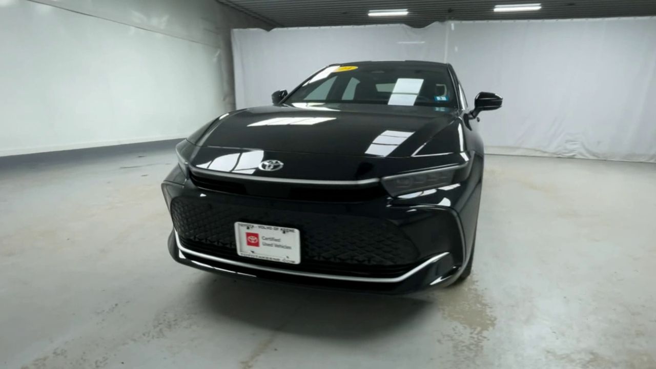 2024 Toyota Crown Platinum photo 4