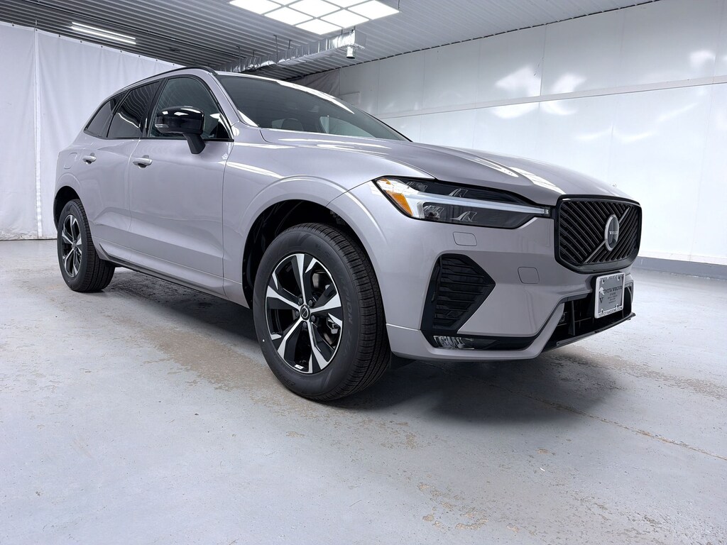 New 2026 Volvo XC60 B5 Core SUV
