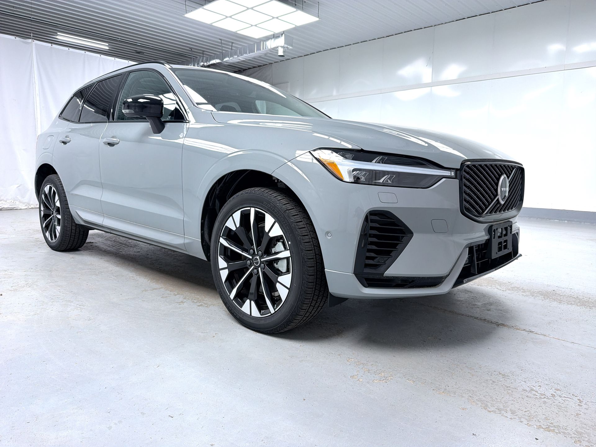 2026 Volvo XC60 Plug-In Hybrid