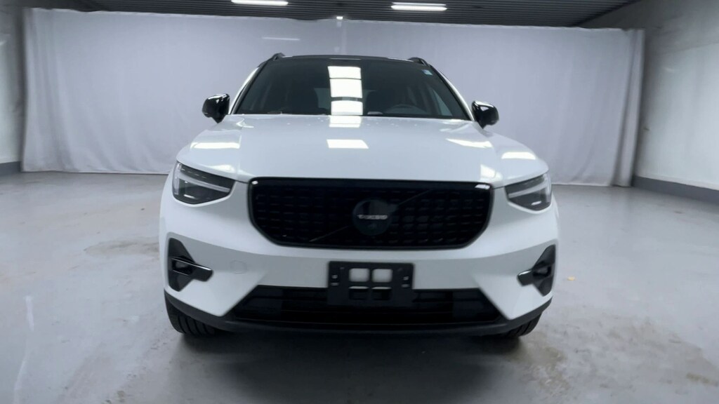 New 2026 Volvo XC40 B5 Ultra Black Edition SUV