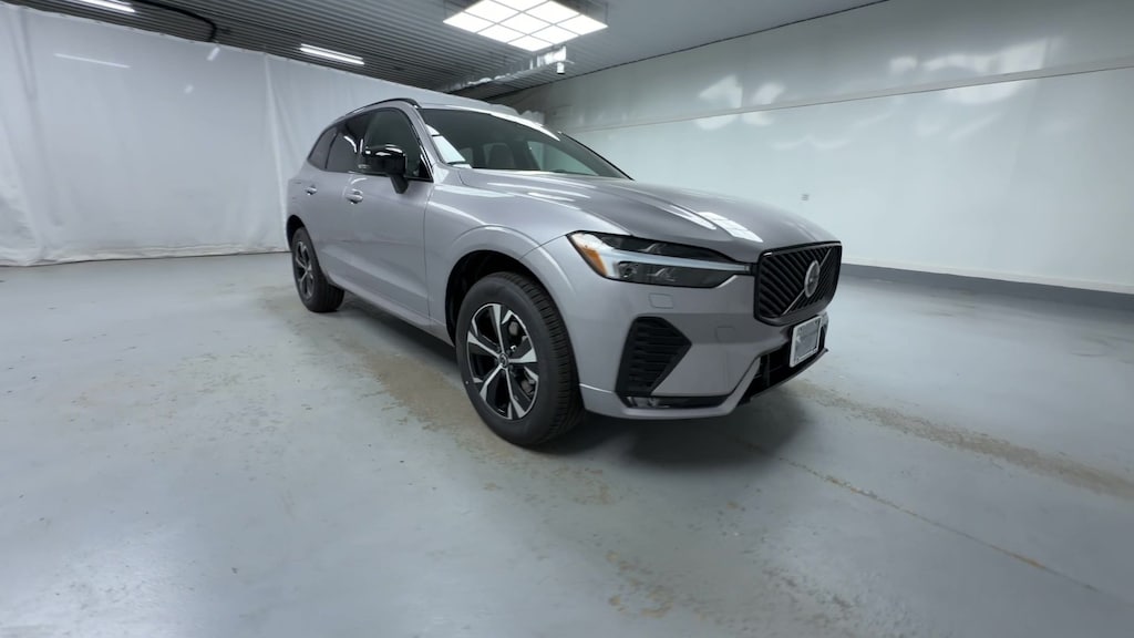 New 2026 Volvo XC60 B5 Core SUV
