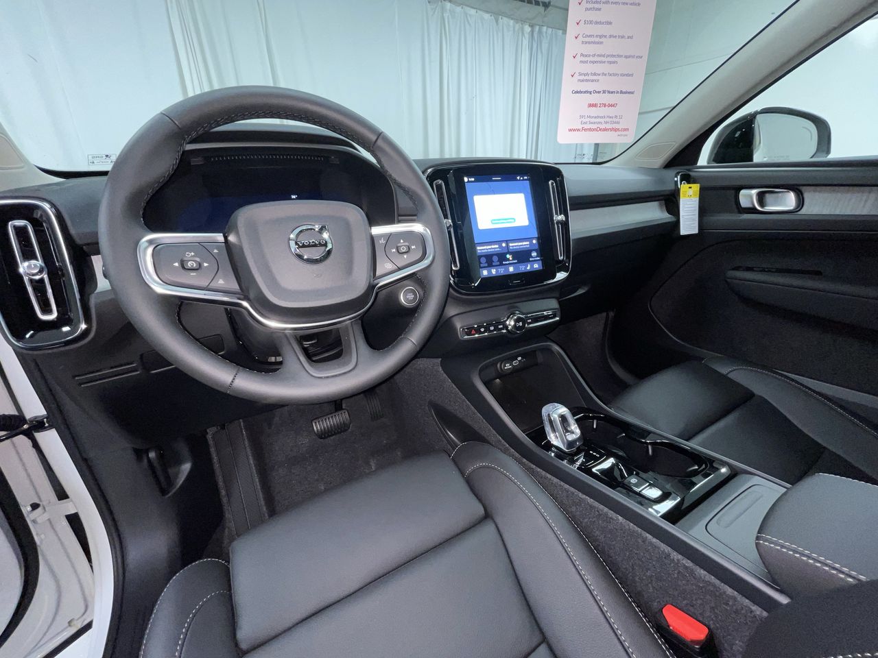2026 Volvo XC40 Plus - Photo 21