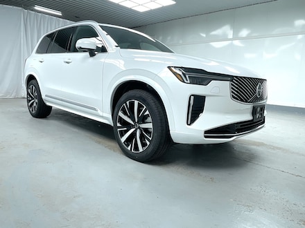 2026 Volvo XC90 B6 Core SUV