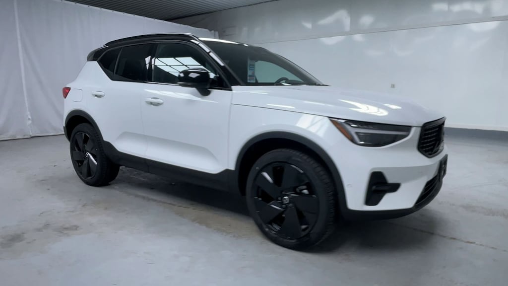 New 2026 Volvo XC40 B5 Ultra Black Edition SUV
