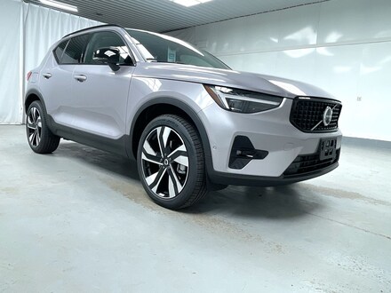 2026 Volvo XC40 B5 Ultra SUV