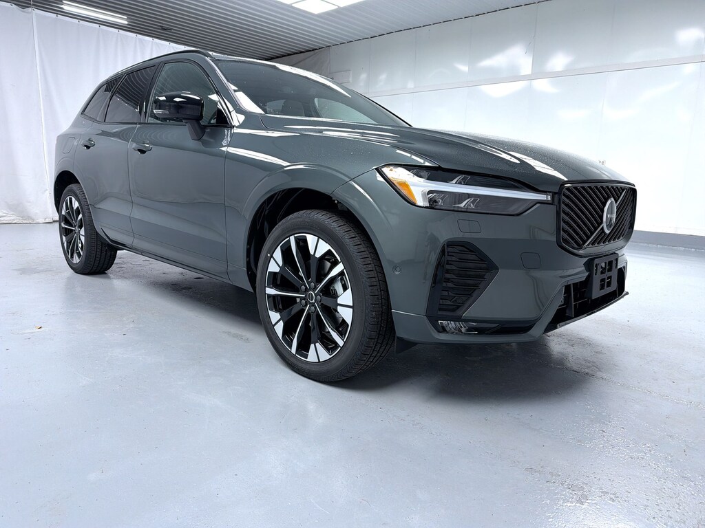 New 2026 Volvo XC60 B5 Plus SUV