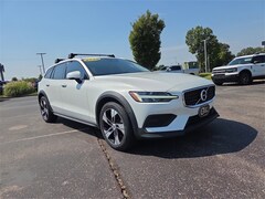 Used 2020 Volvo V60 Cross Country T5 Wagon YV4102WK6L1043973 for sale in Memphis, TN