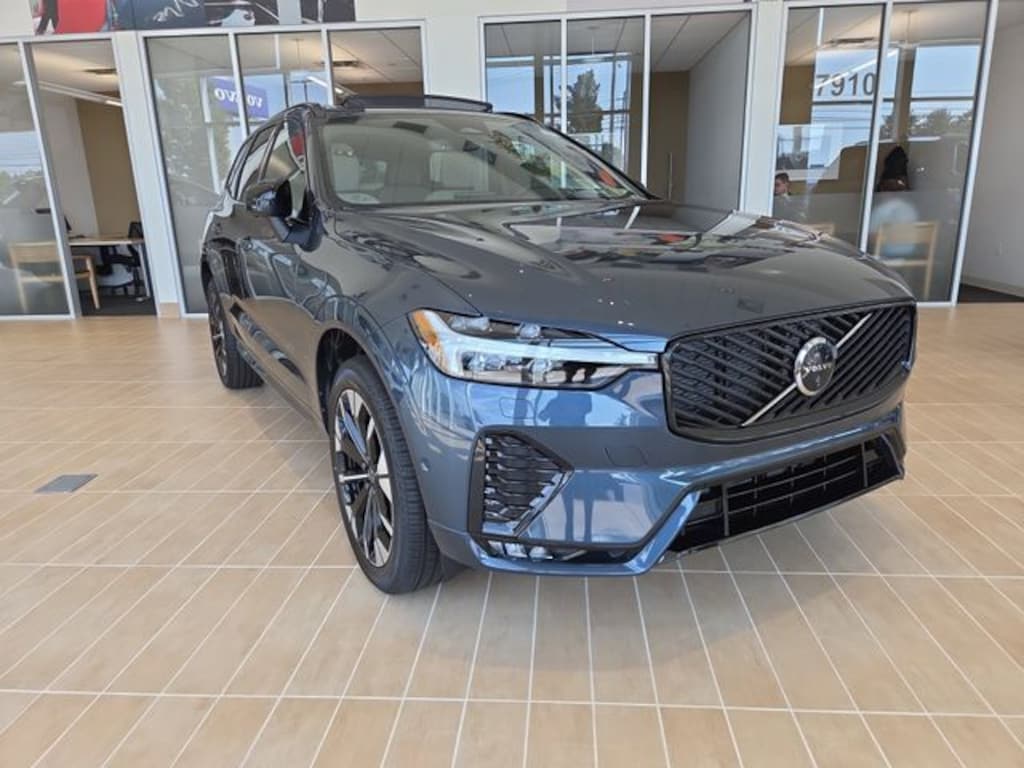 New 2026 Volvo XC60 B5 Plus SUV