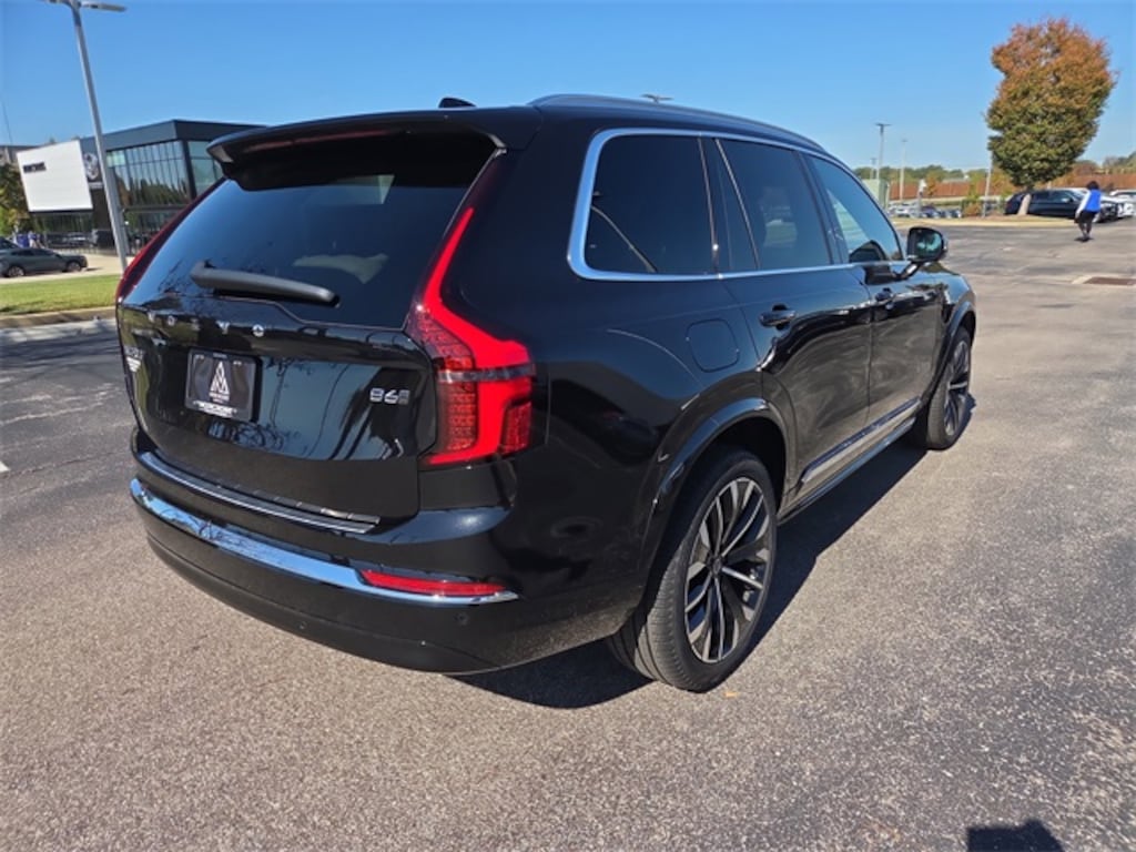 New 2026 Volvo XC90 B6 Plus 7-Seater SUV