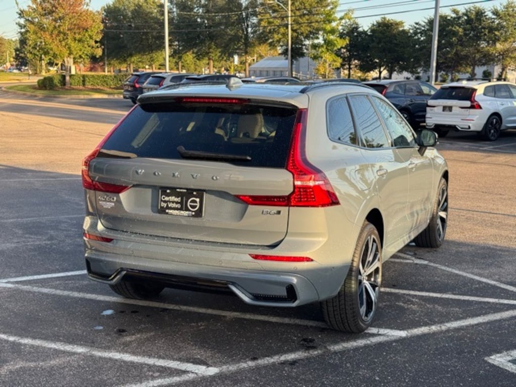 Used 2023 Volvo XC60 B6 AWD Ultimate Dark SUV