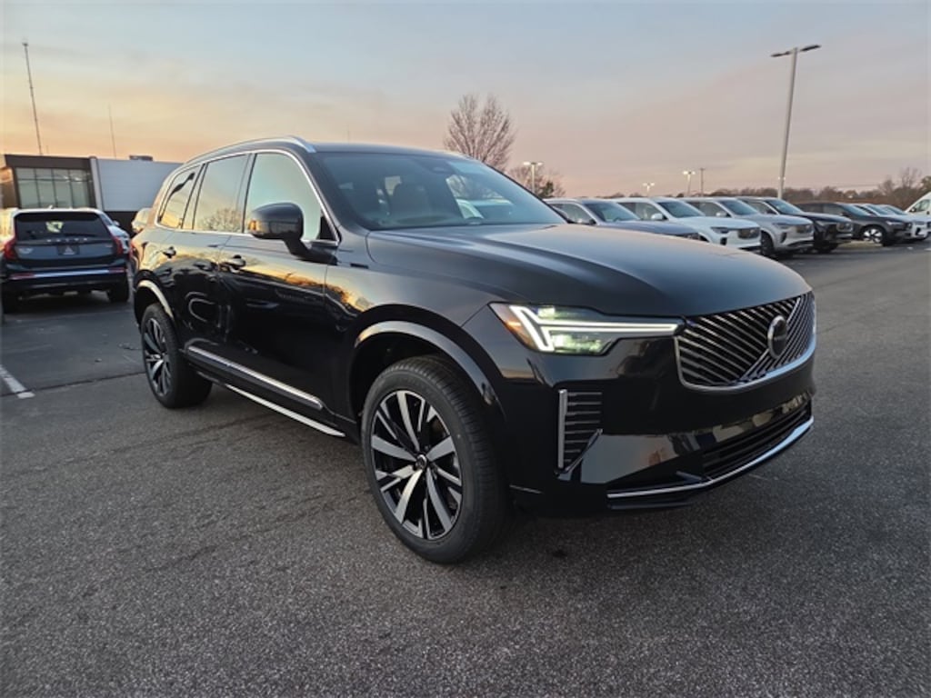 New 2026 Volvo XC90 B6 Core SUV