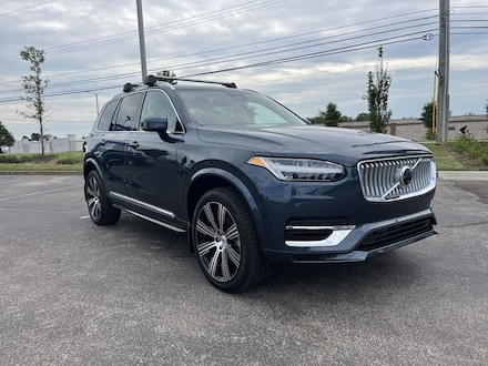 2025 Volvo XC90 plug-in hybrid T8 Ultra 7-Seater SUV