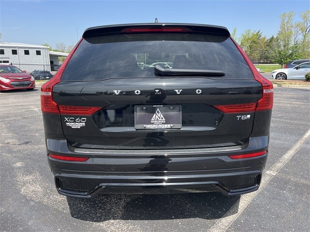 2025 Volvo XC60 Hybrid T8 photo 4