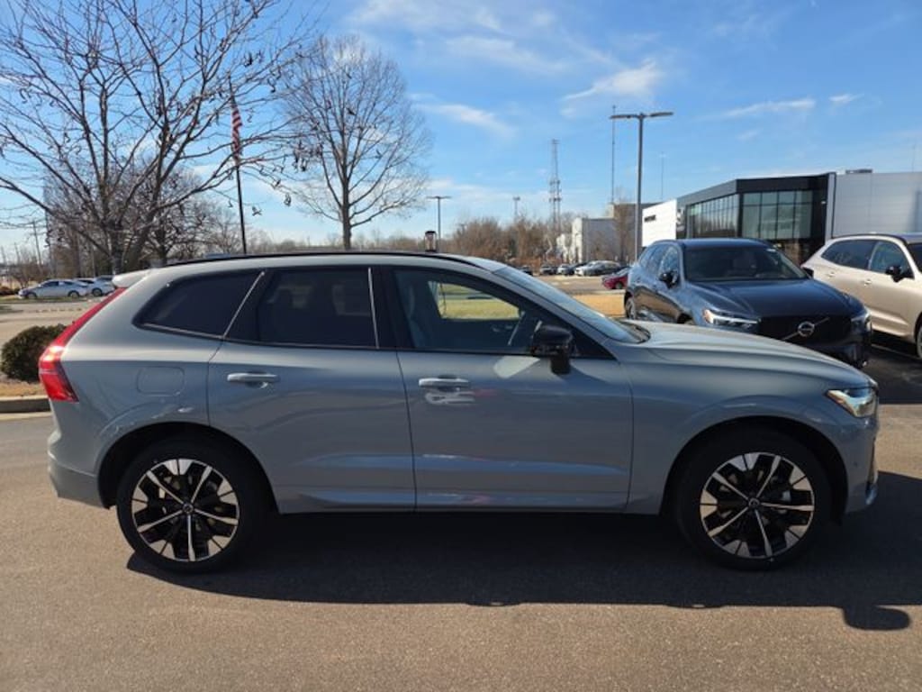 New 2026 Volvo XC60 B5 Plus SUV