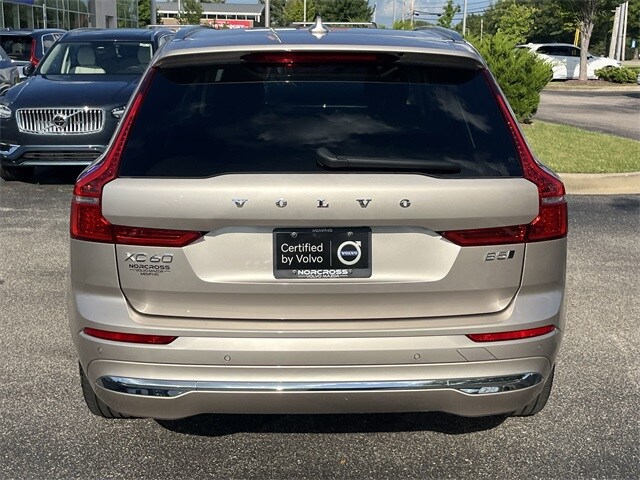 2023 Volvo XC60 B5 Plus photo 4