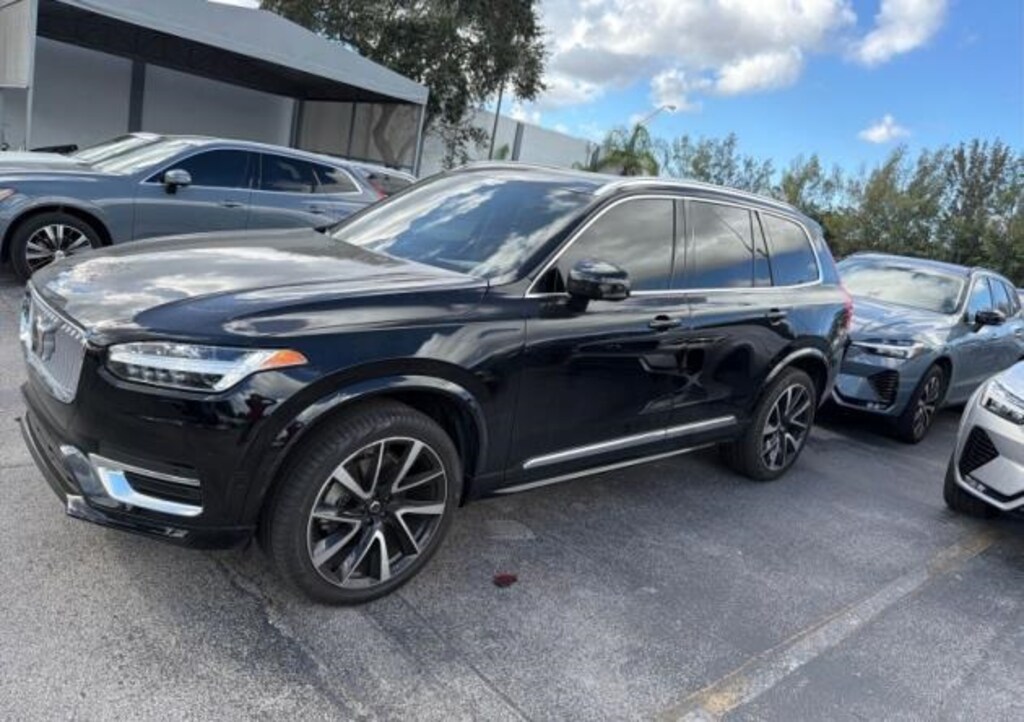 Used 2023 Volvo XC90 B5 AWD Plus SUV