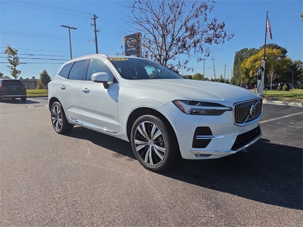 Certified 2023 Volvo XC60 B5 FWD Plus Bright SUV