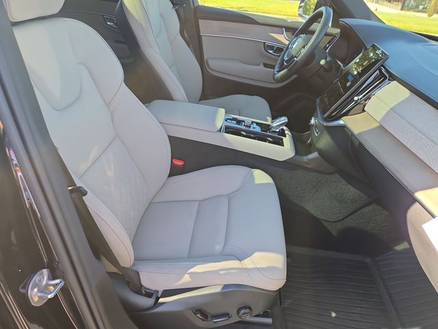 2026 Volvo XC90 Plus - Photo 20