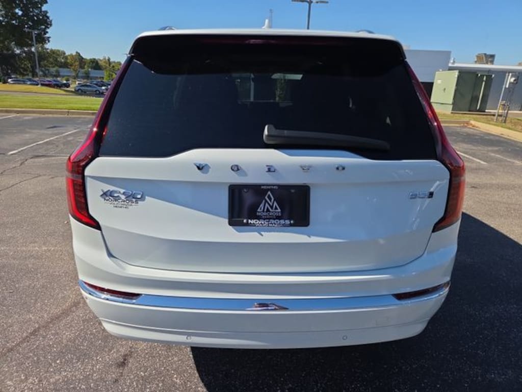 New 2026 Volvo XC90 B5 Core SUV