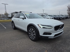 Used 2022 Volvo V90 Cross Country B6 AWD Wagon YV4062NL9N1149759 for sale in Memphis, TN