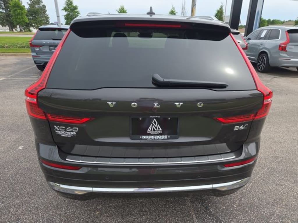 Used 2022 Volvo XC60 B6 AWD Inscription SUV