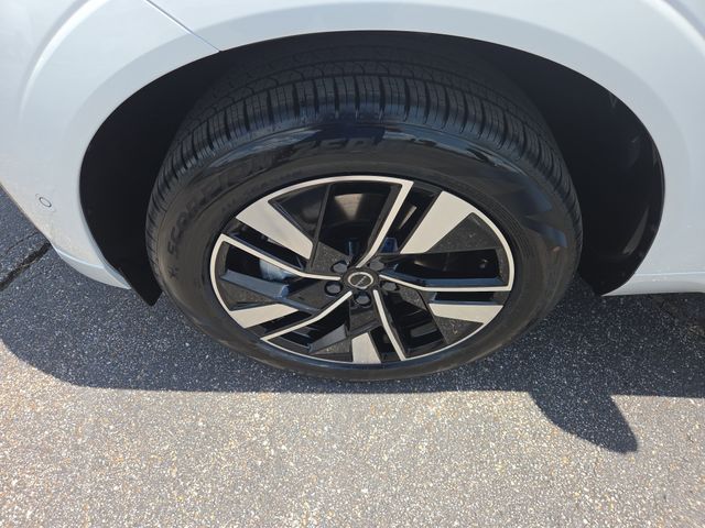 2026 Volvo XC60 Plus - Photo 9