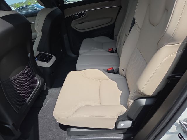 2026 Volvo XC90 Core - Photo 13