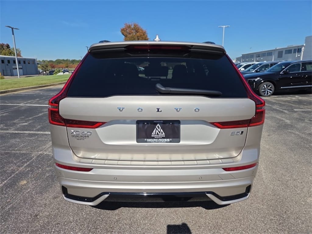 New 2026 Volvo XC60 B5 Plus SUV