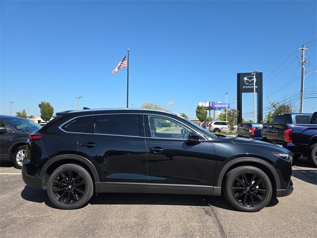 2022 Mazda CX-9 Touring photo 2