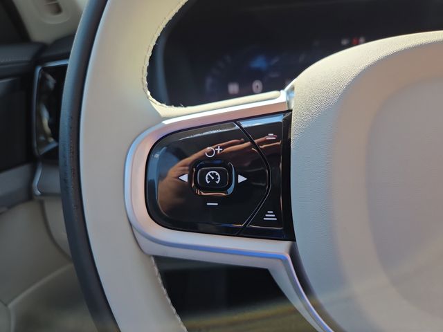 2026 Volvo XC90 Ultra - Photo 22