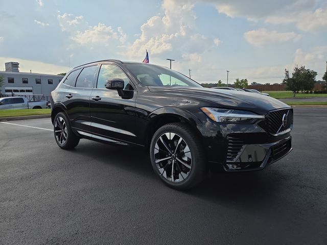 2026 Volvo XC60 B5 Plus Dark AWD's photo
