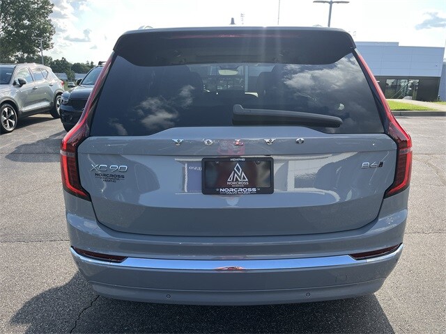 2026 Volvo XC90 photo 4