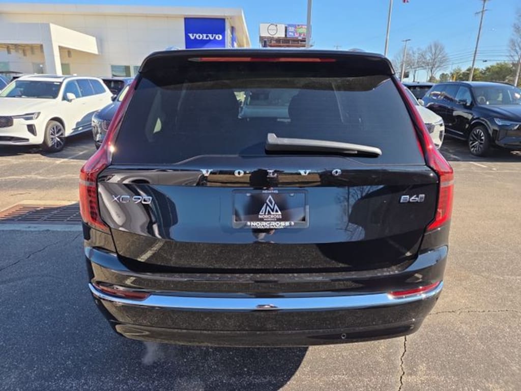 New 2026 Volvo XC90 B6 Core SUV
