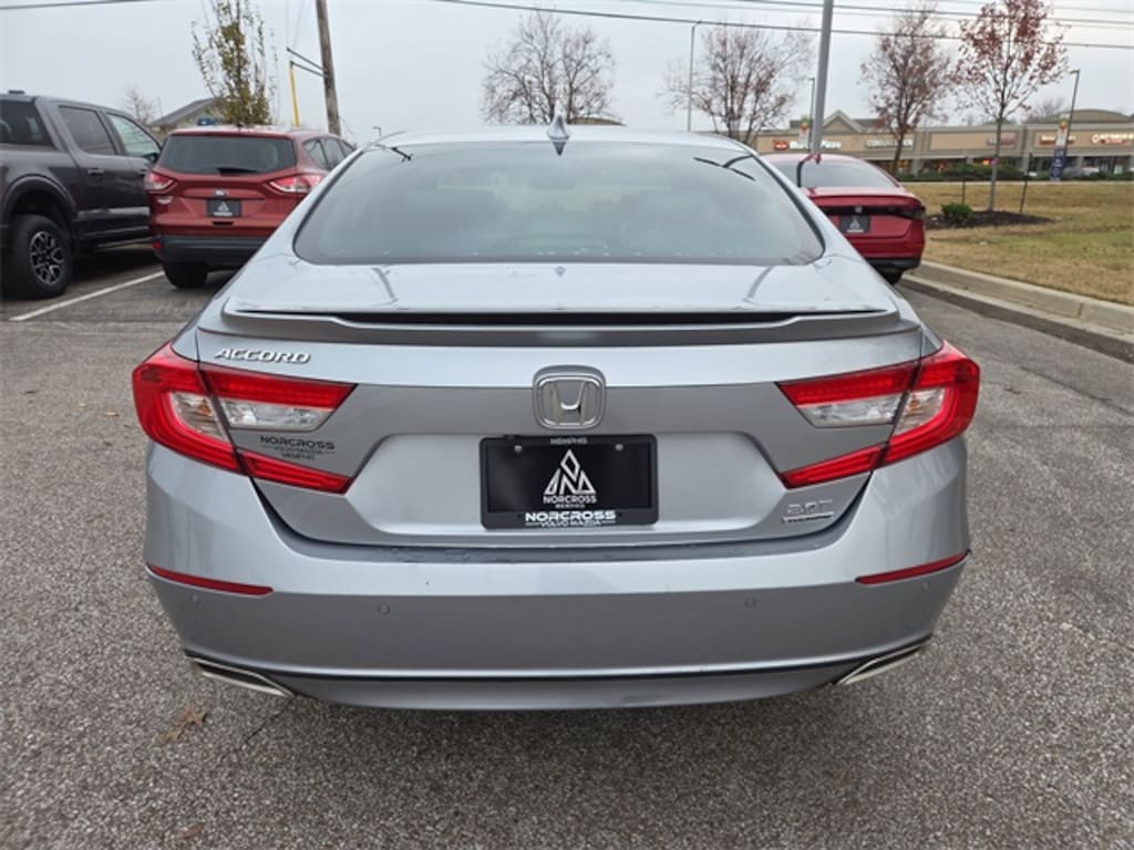 Used 2019 Honda Accord Touring 2.0T Sedan