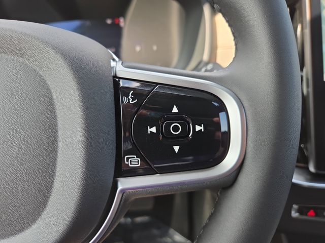 2026 Volvo XC90 Core - Photo 22
