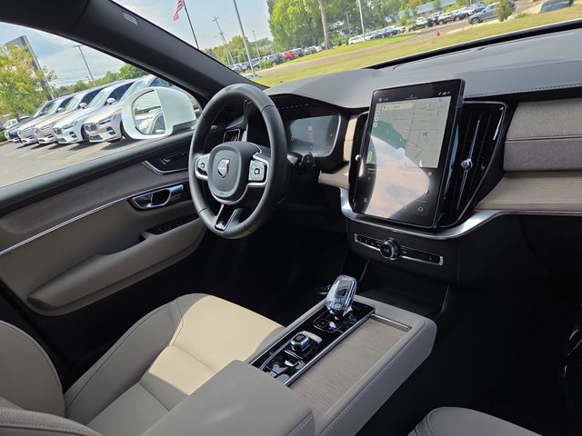 2026 Volvo XC90 Core - Photo 18