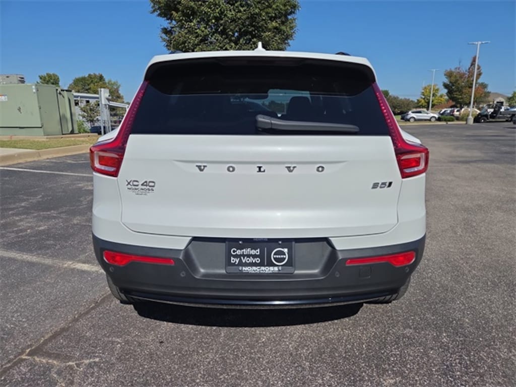 Certified 2023 Volvo XC40 B5 AWD Plus Dark SUV
