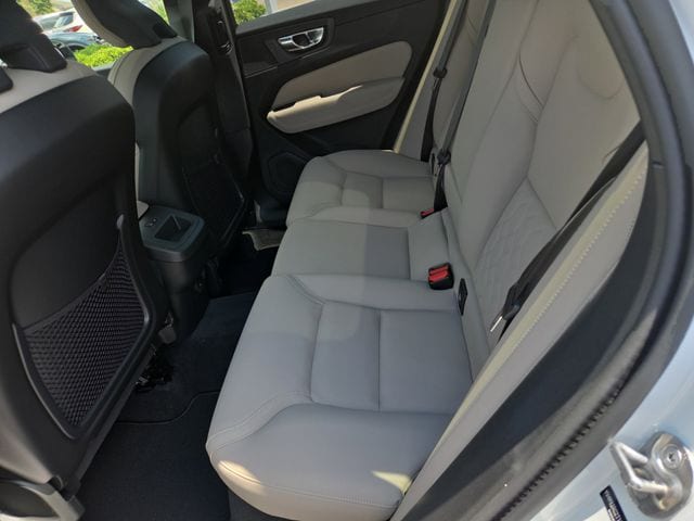 2026 Volvo XC60 Plus - Photo 13