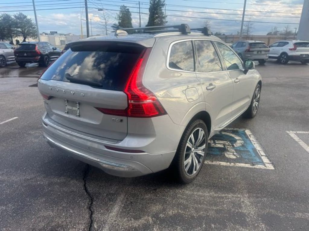 Used 2022 Volvo XC60 B6 AWD Inscription SUV