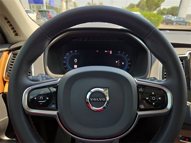 2024 Volvo XC90 Plus photo 2