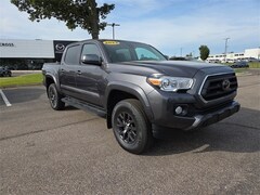 Used 2022 Toyota Tacoma SR5 Truck Double Cab 3TYAX5GN5NT063120 for sale in Memphis, TN