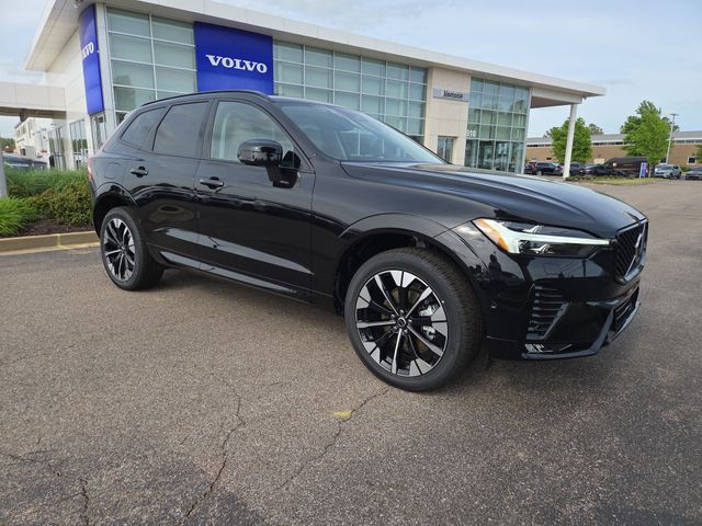 2026 Volvo XC60 B5 Ultra Dark AWD's photo
