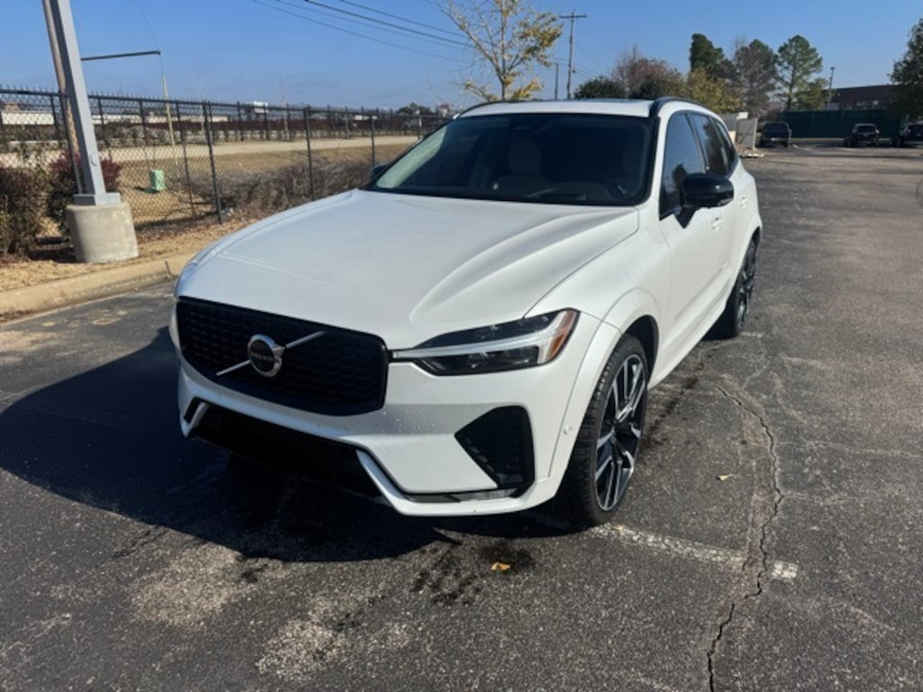 Used 2023 Volvo XC60 B5 FWD Ultimate Dark SUV