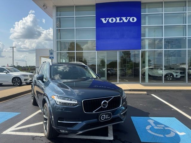 2019 Volvo XC90 T5 Momentum AWD's photo